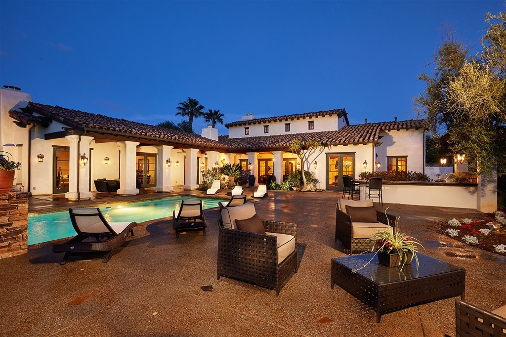 16570 Rd To Rio San Diego, CA 92127 - Photo 3 of 25