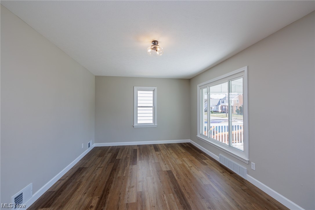 6902 Gerald Avenue Parma, OH 44129 - Photo 2 of 31