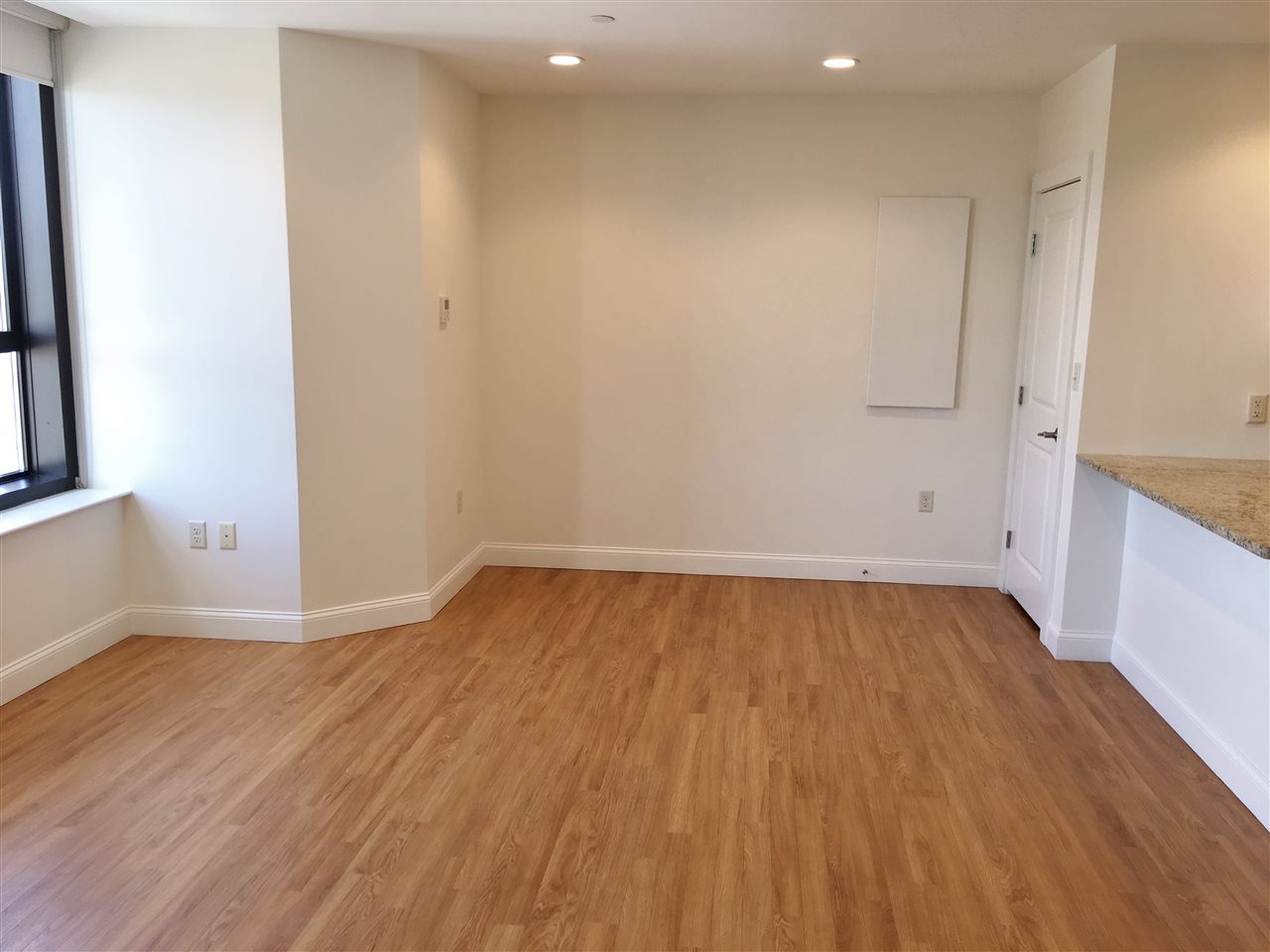 875 Elm Street, Unit 706 Manchester, NH 03101 - Photo 19 of 40