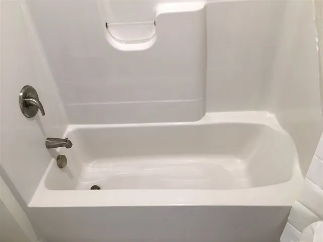 $2,139 | 875 Elm Street, Unit 706, Manchester, NH 03101