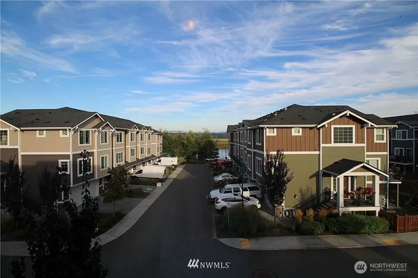 $540,000 | 3310 31st Drive, Everett, WA 98201