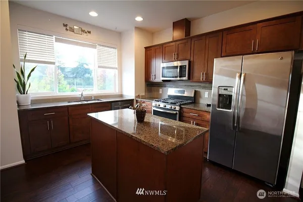 $540,000 | 3310 31st Drive, Everett, WA 98201