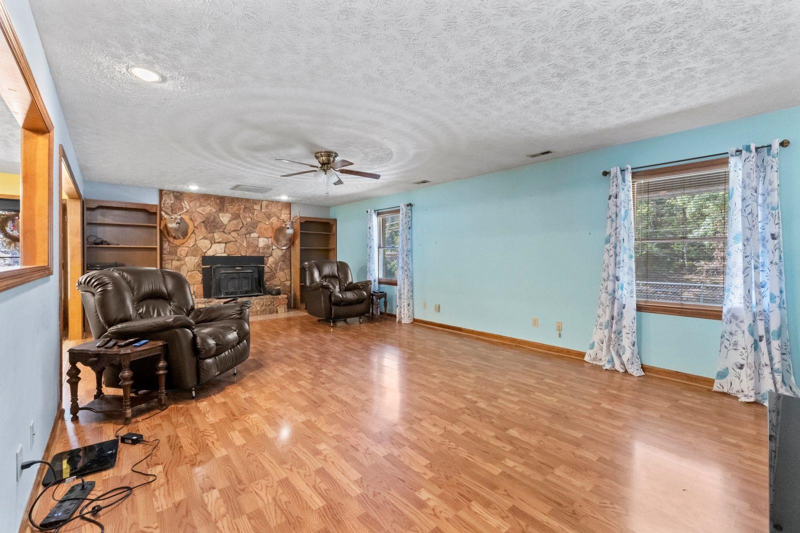 98 Isaac Park Road Louisa, KY 41230 - Photo 10 of 36