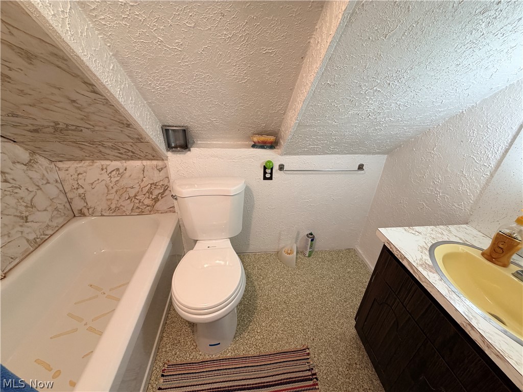 3975 Warrendale Road South Euclid, OH 44118 - Photo 19 of 28