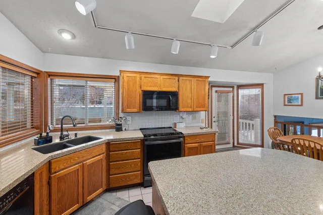 $1,100,000 | 731 Greggs Road, Newport, WA 99156