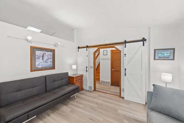 $1,100,000 | 731 Greggs Road, Newport, WA 99156