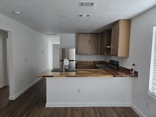 $1,800 | 2506 Southland Street, Dallas, TX 75215