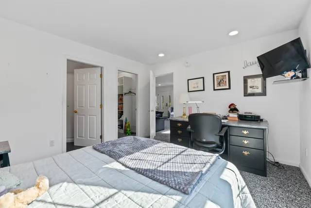 $450,000 | 146 Parkwood Drive, Augusta, ME 04330