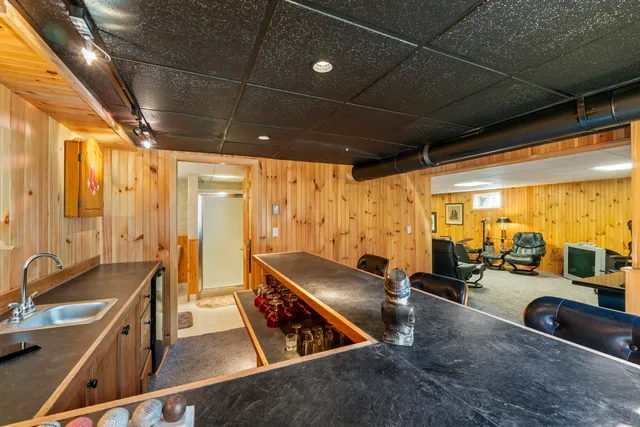 $450,000 | 146 Parkwood Drive, Augusta, ME 04330