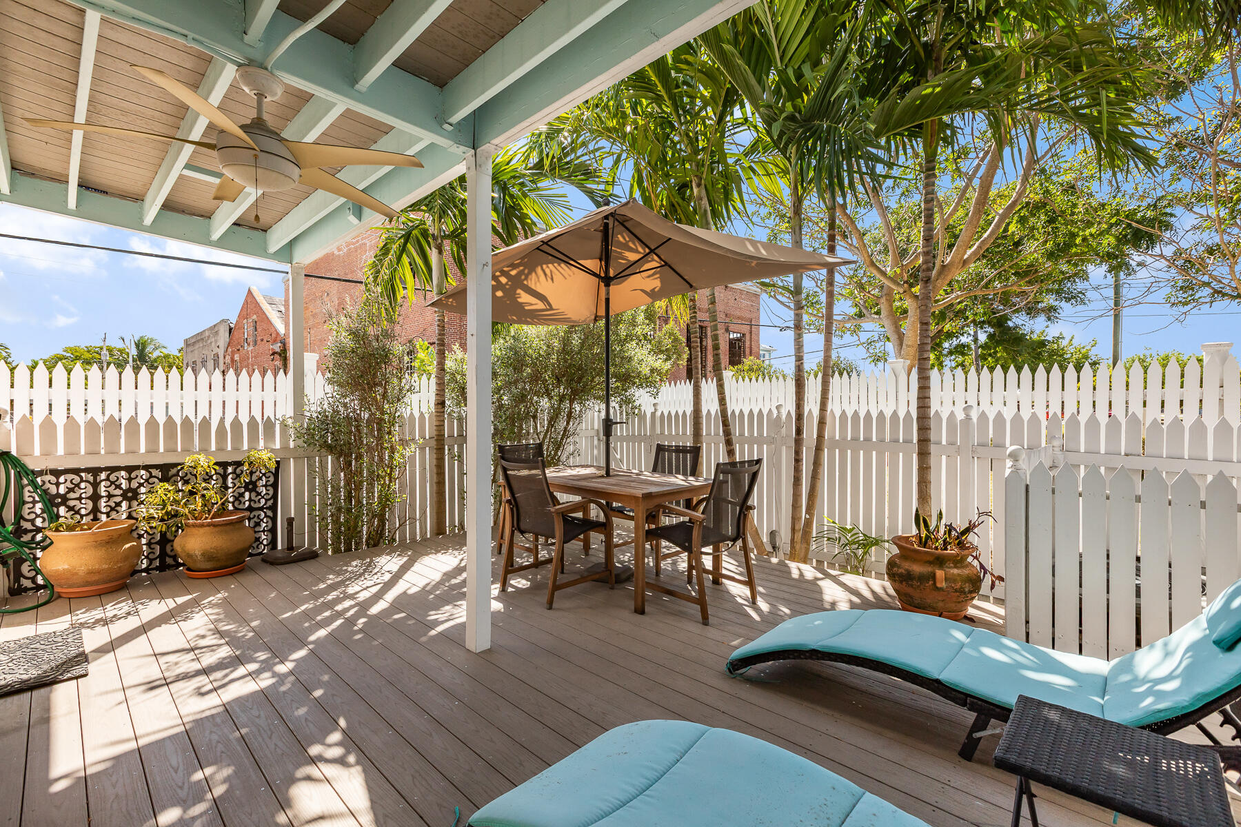 620 Thomas Street, Unit 175 Key West, FL 33040 - Photo 4 of 30 a patio with patio area