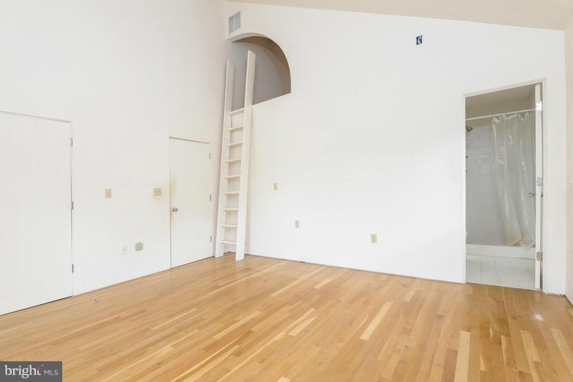 6613 Persimmon Tree Road Cabin John, MD 20818 - Photo 2 of 23 a view of empty room