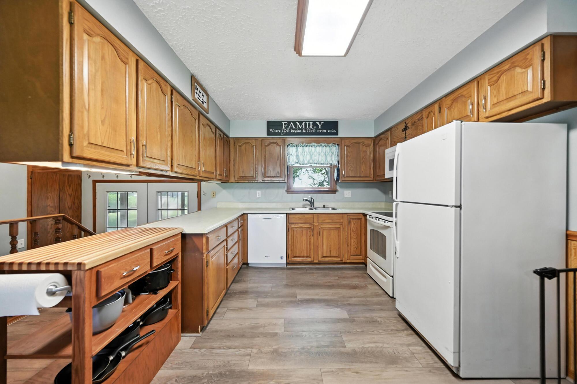 5536 Stauffer Road Morral, OH 43337 - Photo 16 of 56 KITCHEN