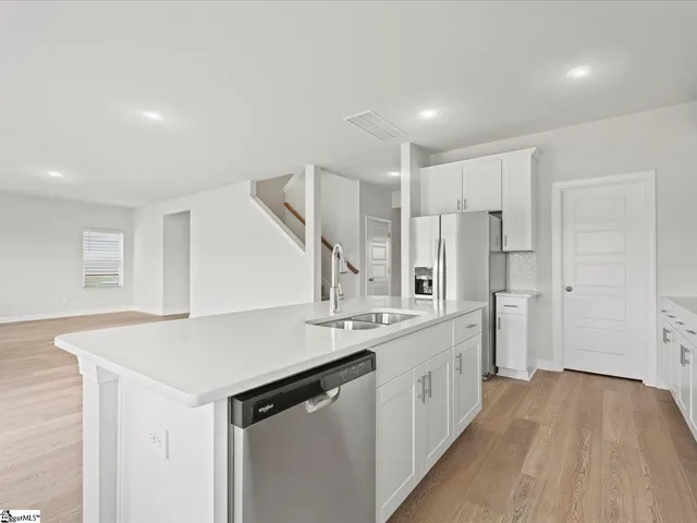 $337,900 | 180 Lavinia Circle, Duncan, SC 29334