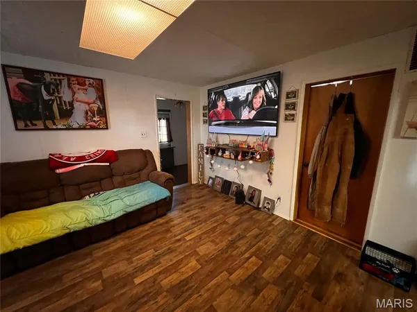 $245,000 | 20040 Boulder Road, Carlyle, IL 62231