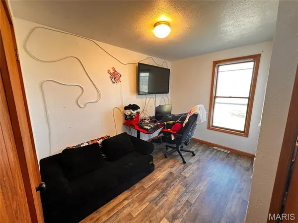 $245,000 | 20040 Boulder Road, Carlyle, IL 62231