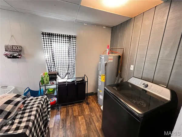 $245,000 | 20040 Boulder Road, Carlyle, IL 62231