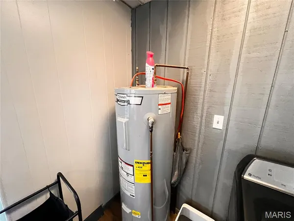 $245,000 | 20040 Boulder Road, Carlyle, IL 62231