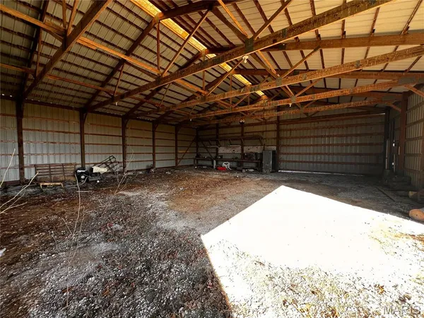 $245,000 | 20040 Boulder Road, Carlyle, IL 62231