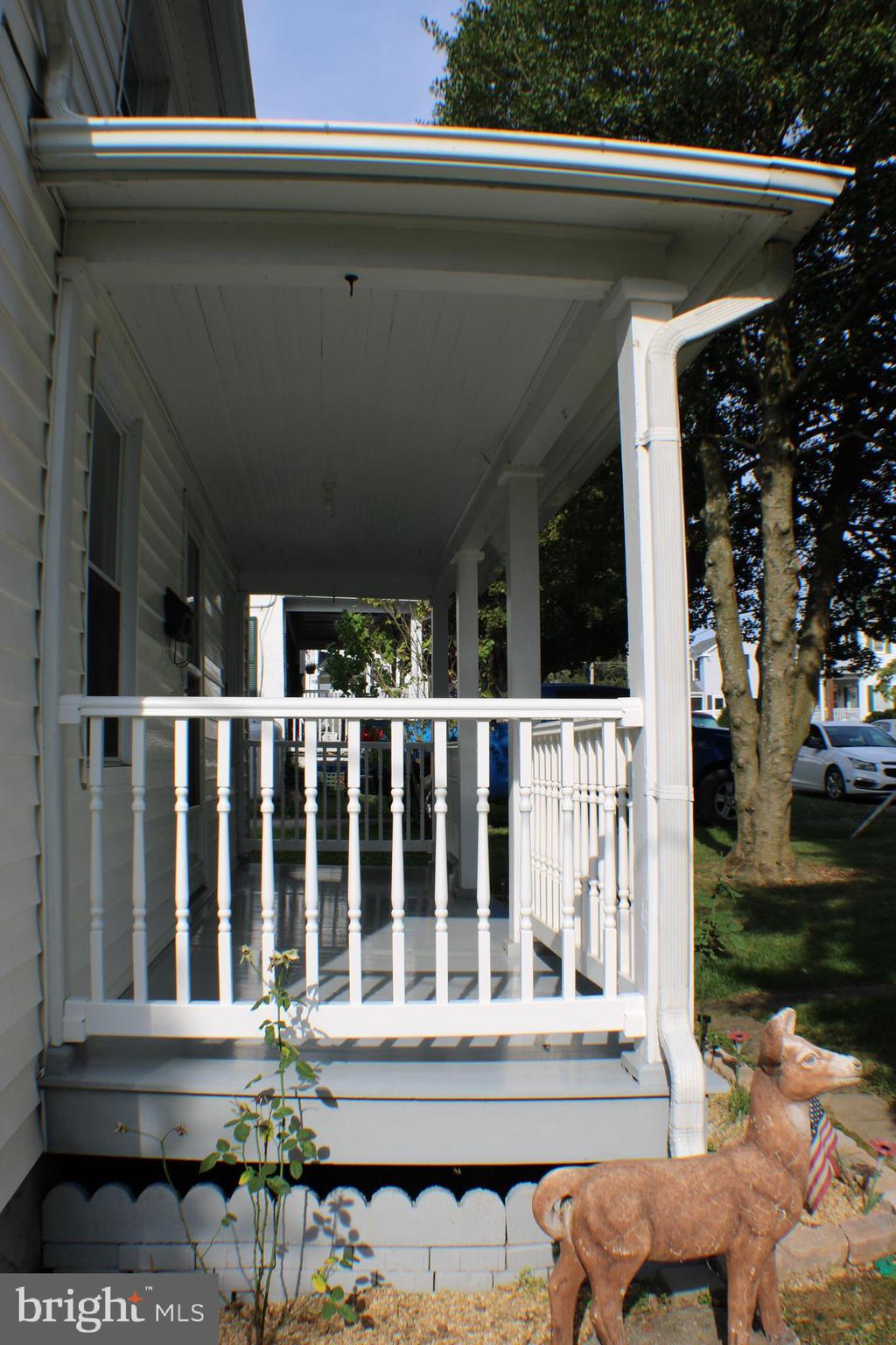 105 Rice Street Berryville, VA 22611 - Photo 4 of 24 Side view of front porch