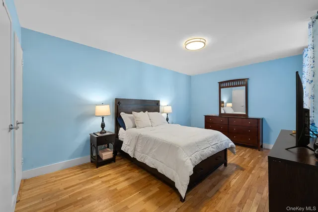 $200,000 | 2830 Briggs Avenue, Unit 4F | Fordham Manor