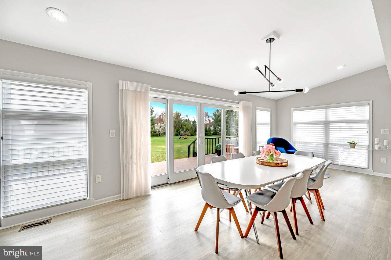12 Parkview Road Cranbury, NJ 08512 - Photo 16 of 41 Gallery Image 16