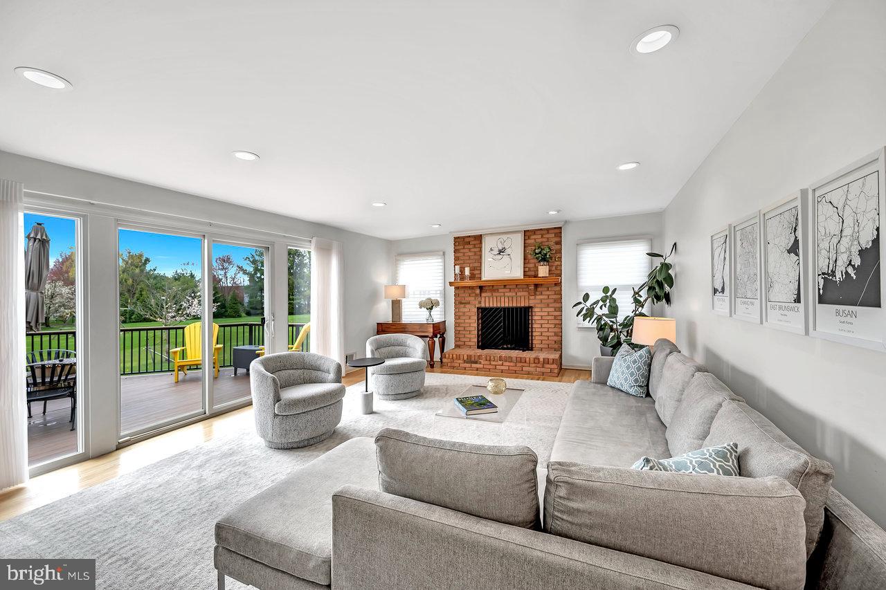 12 Parkview Road Cranbury, NJ 08512 - Photo 19 of 41 Gallery Image 19
