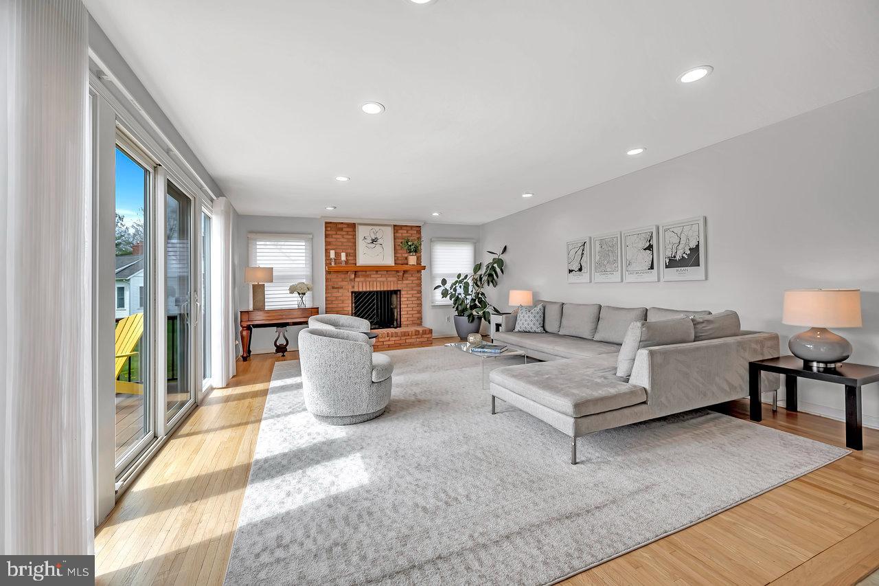 12 Parkview Road Cranbury, NJ 08512 - Photo 20 of 41 Gallery Image 20