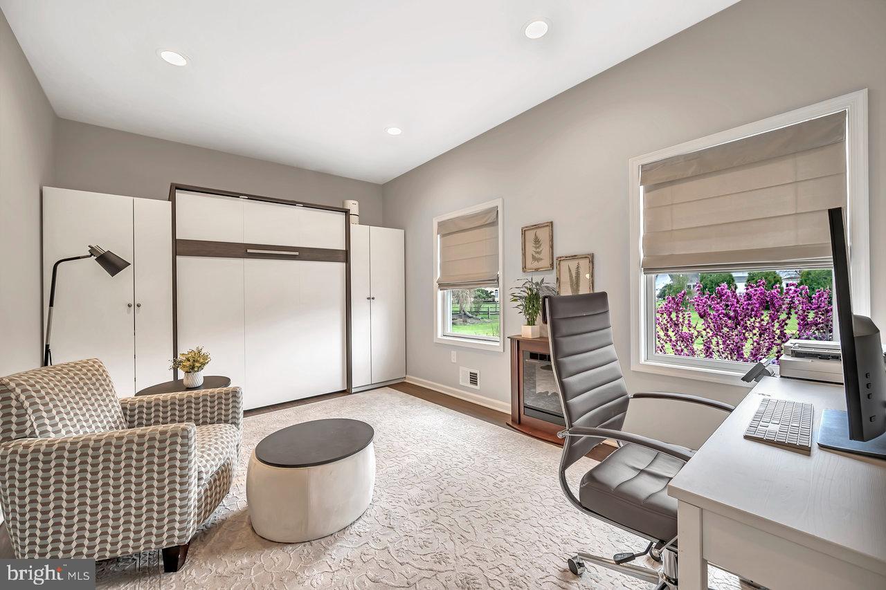 12 Parkview Road Cranbury, NJ 08512 - Photo 22 of 41 Gallery Image 22