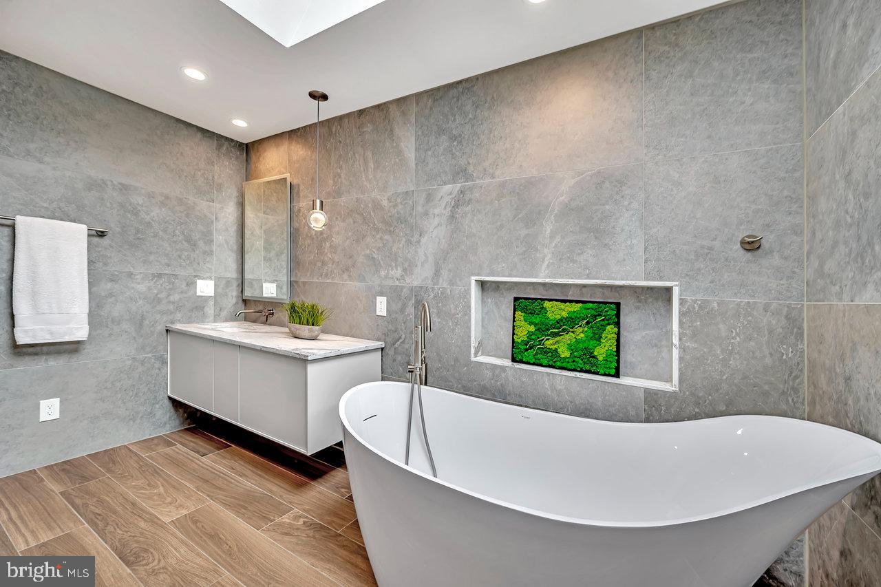 12 Parkview Road Cranbury, NJ 08512 - Photo 29 of 41 Gallery Image 29