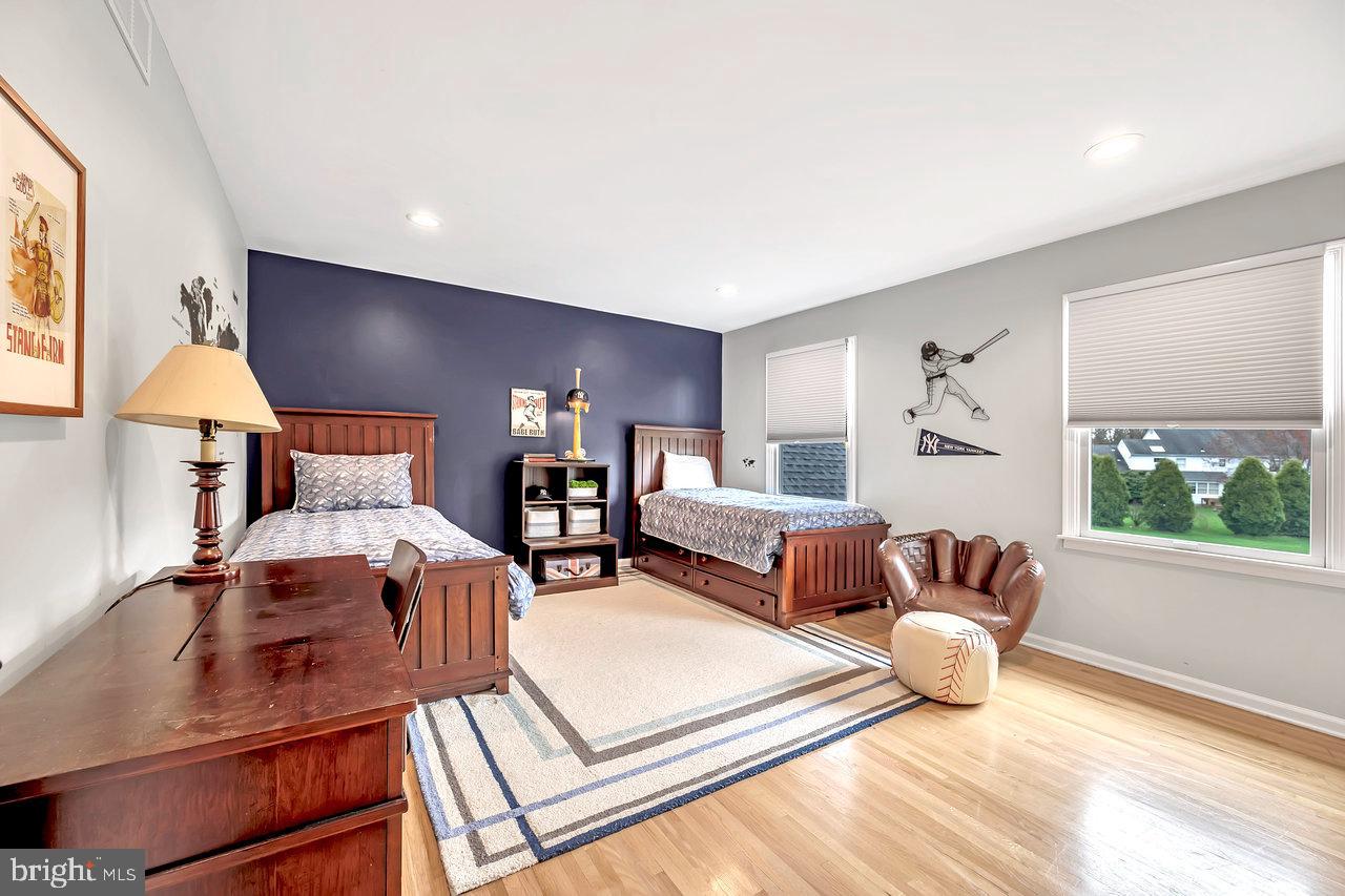 12 Parkview Road Cranbury, NJ 08512 - Photo 33 of 41 Gallery Image 33