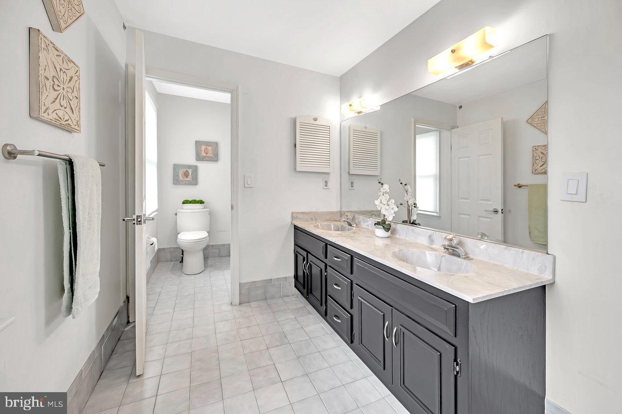 12 Parkview Road Cranbury, NJ 08512 - Photo 34 of 41 Gallery Image 34