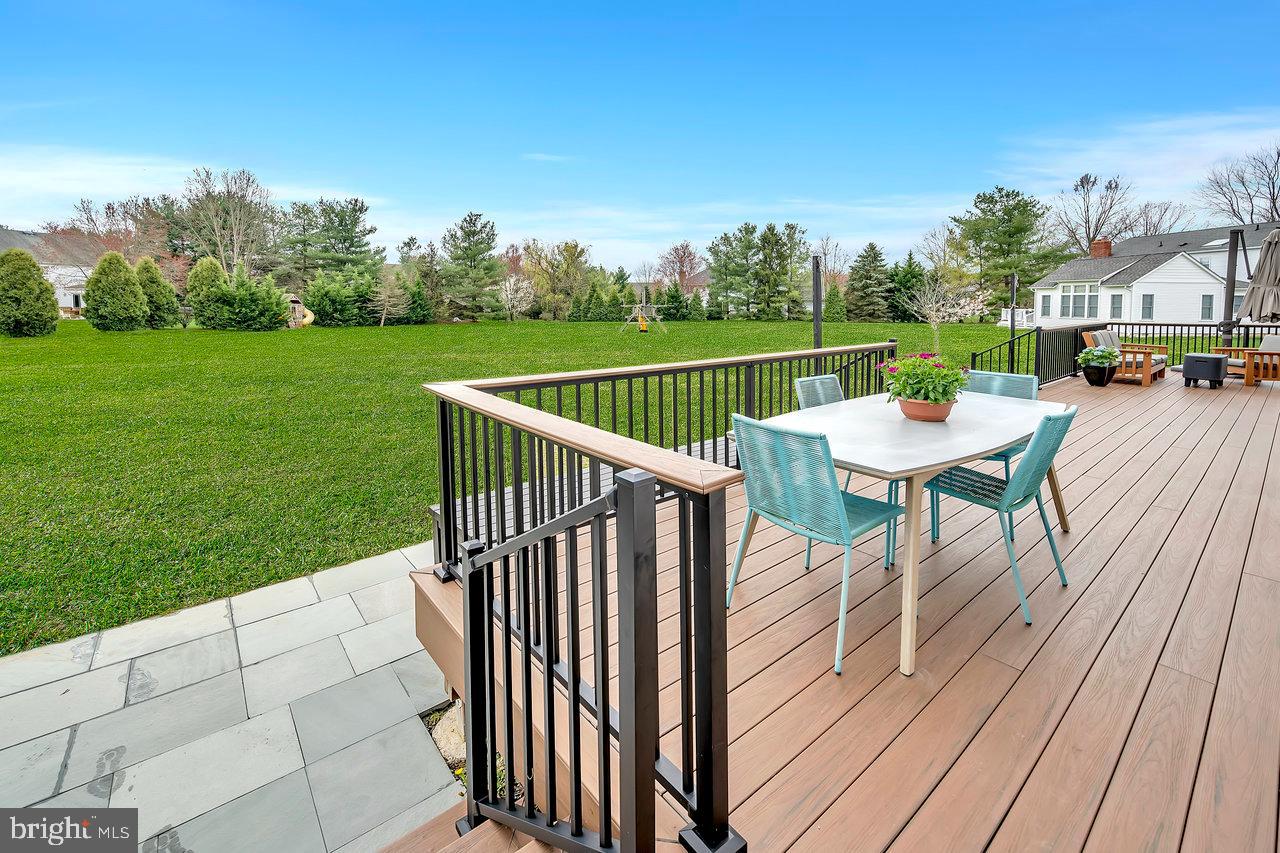 12 Parkview Road Cranbury, NJ 08512 - Photo 38 of 41 Gallery Image 38