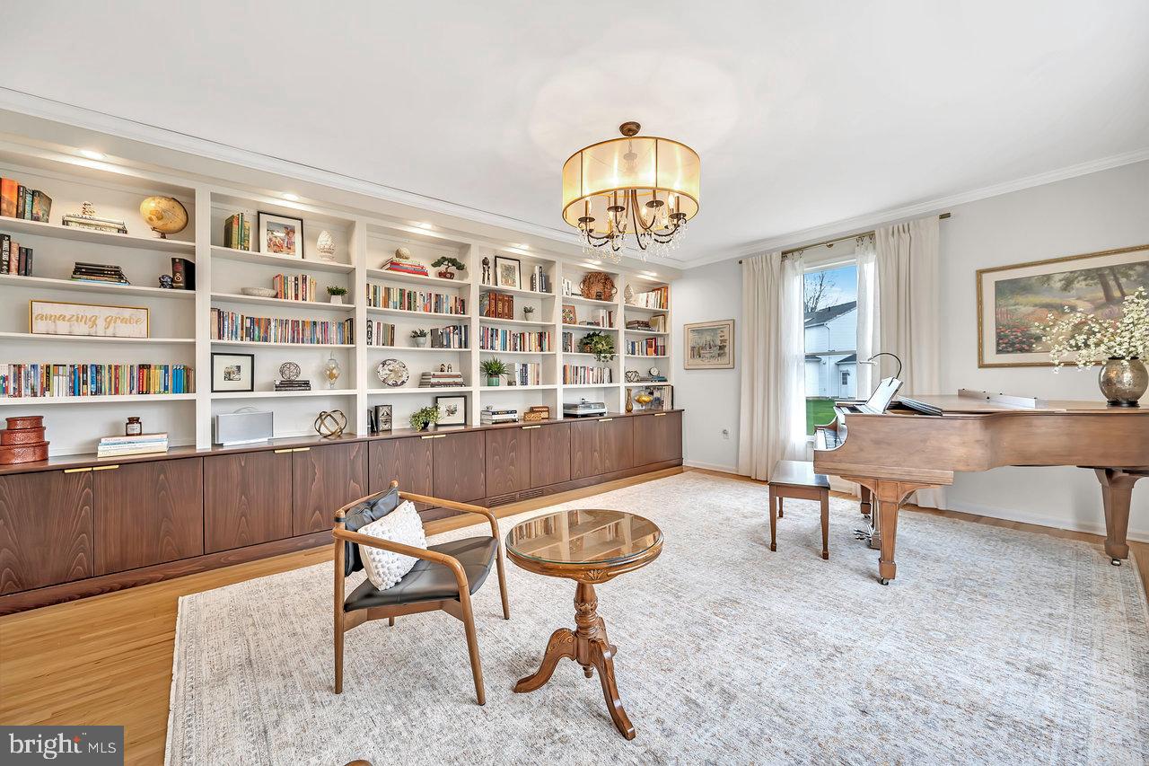 12 Parkview Road Cranbury, NJ 08512 - Photo 7 of 41 Gallery Image 7