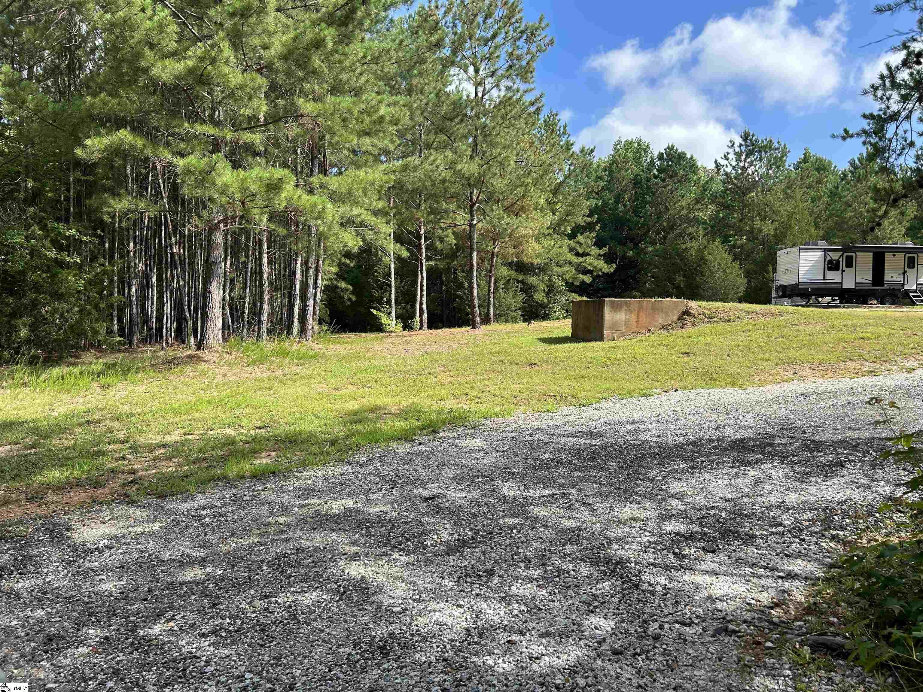 876 State Rd S-30-255 Gray Court, SC 29645 - Photo 3 of 11 Gallery Image 3