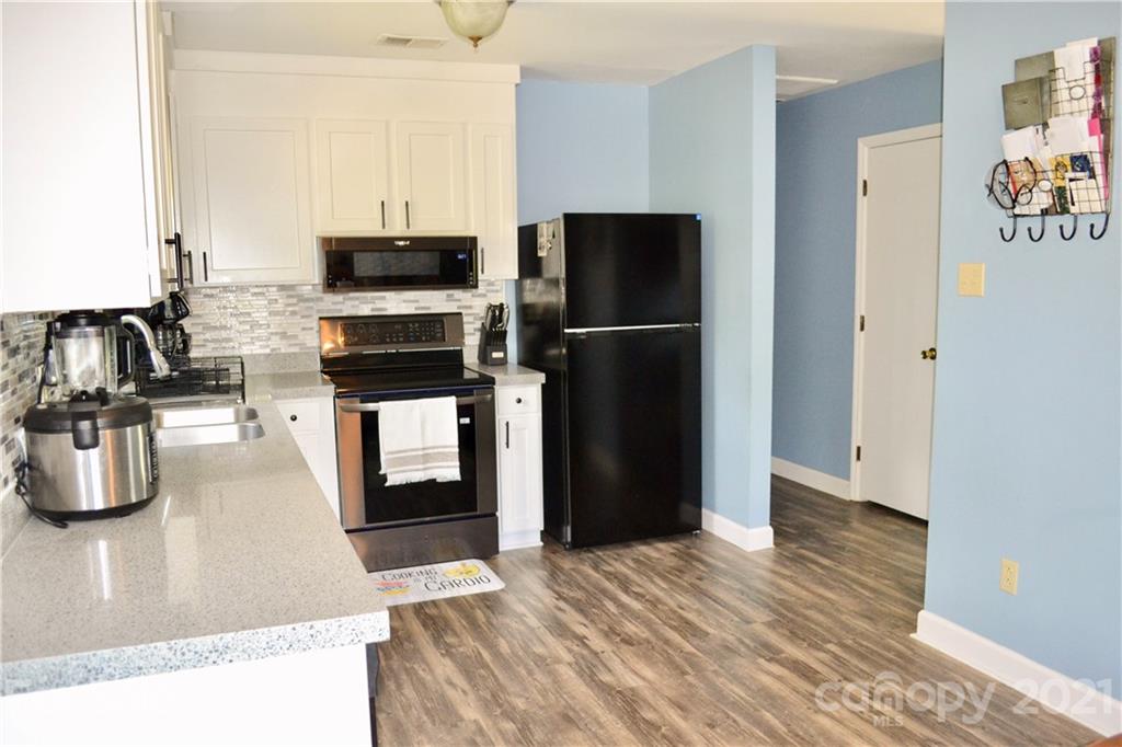 1192 Venus Street Conover, NC 28613 - Photo 3 of 12 Gallery Image 3