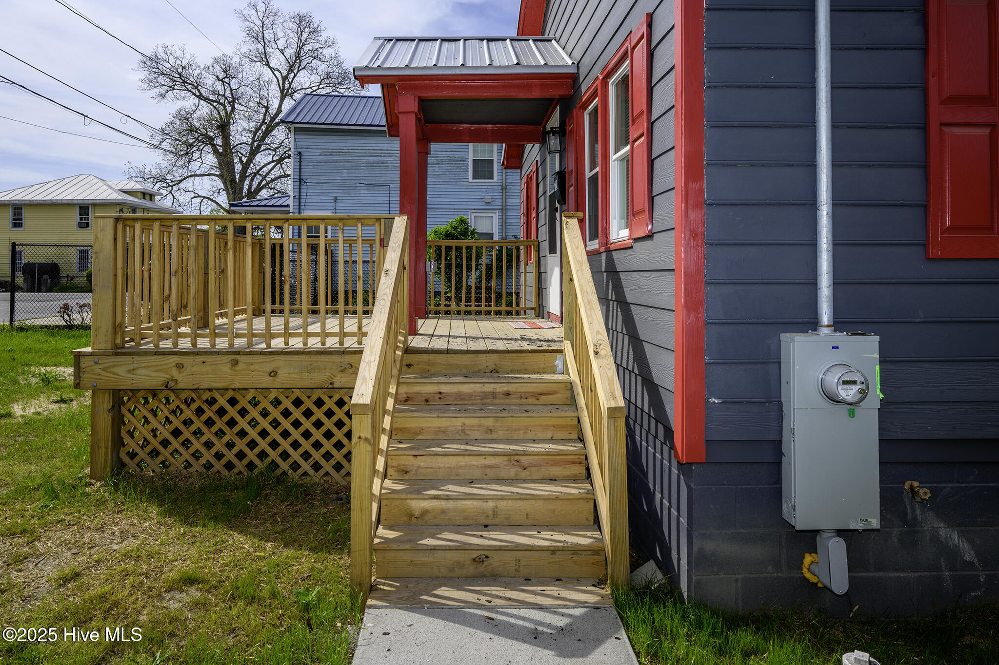 721 Hatties Lane New Bern, NC 28560 - Photo 24 of 33 Front Porch