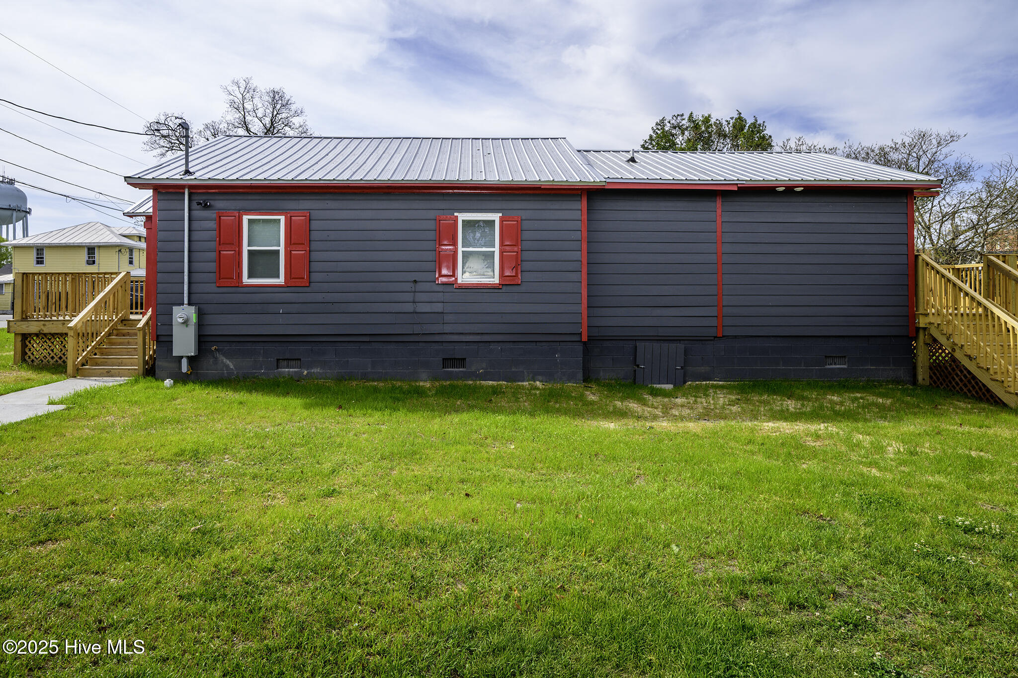 721 Hatties Lane New Bern, NC 28560 - Photo 26 of 33 721 Hatties Lane, New Bern, NC 28560