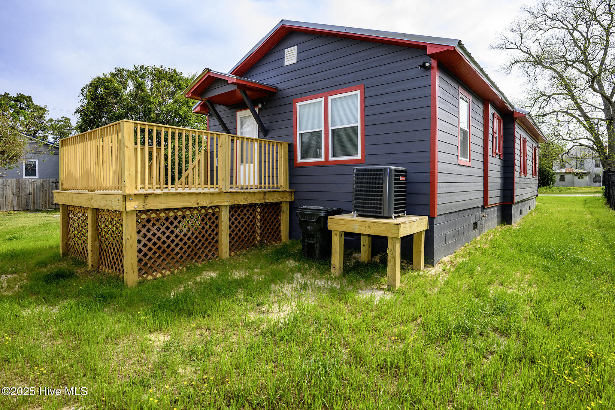 721 Hatties Lane New Bern, NC 28560 - Photo 29 of 33 Back of Home