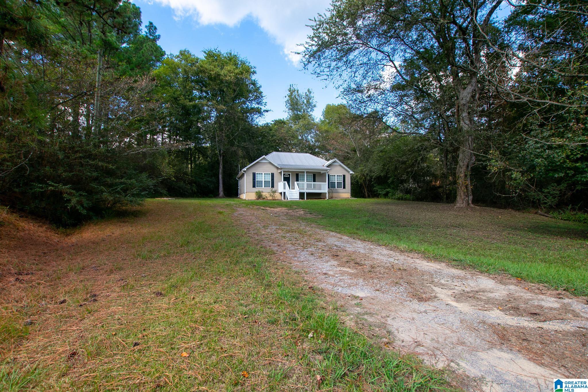 39 Wet Cat Road Hayden, AL 35079 - Photo 3 of 32