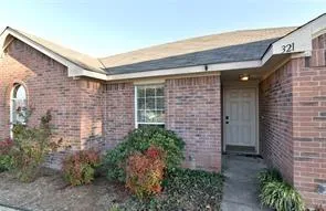 $2,200 | 321 South Chestnut Street, Forney, TX 75126