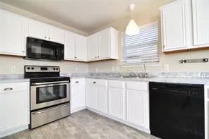 $2,200 | 321 South Chestnut Street, Forney, TX 75126