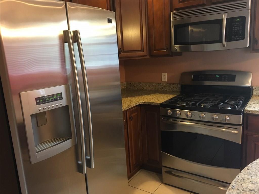 199 Bomarc Road, Unit 8 Bangor, ME 04401 - Photo 8 of 33 Kitchen