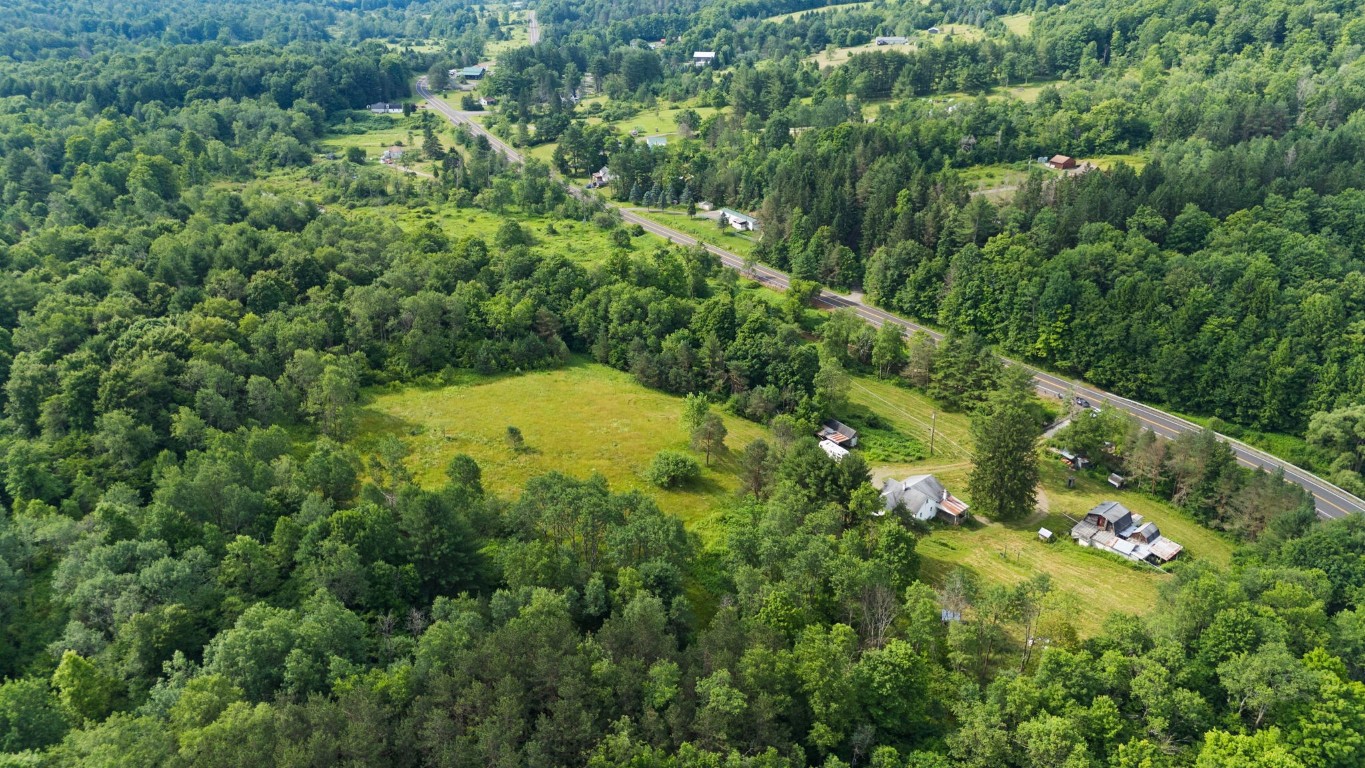 816 Nanticoke Road Maine, NY 13802 - Photo 2 of 39 Gallery Image 2