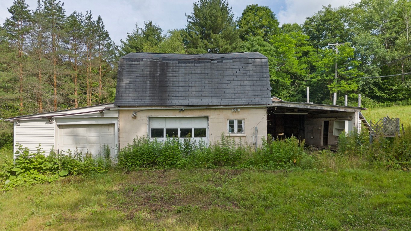 816 Nanticoke Road Maine, NY 13802 - Photo 10 of 39 Gallery Image 10