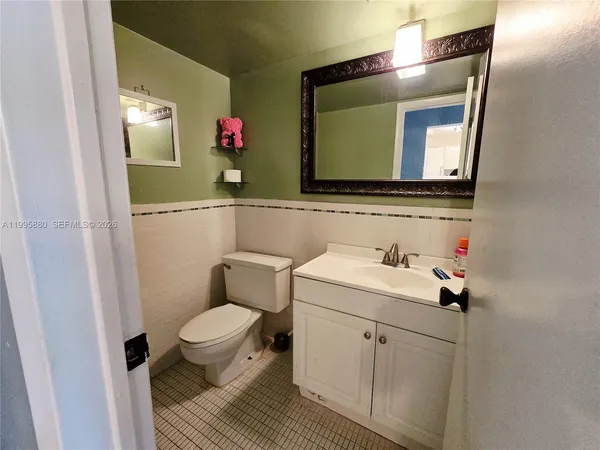 $169,900 | 1470 Northeast 125th Terrace, Unit 308, North Miami, FL 33161