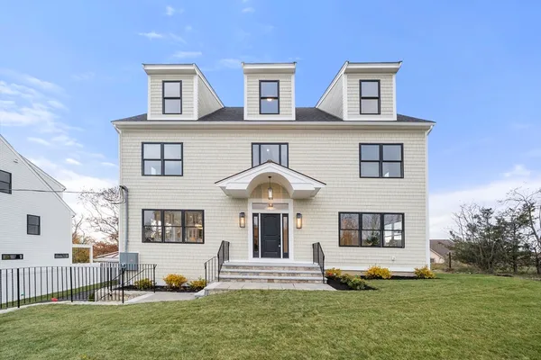 $2,399,000 | 24 Mt Zion Road, Melrose, MA 02176