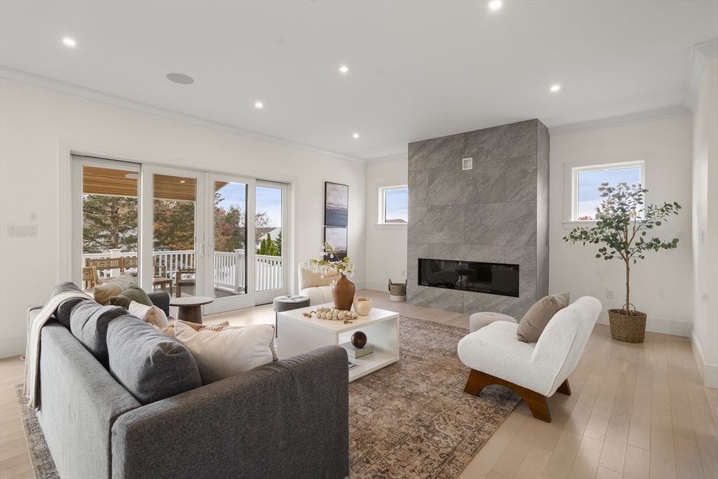 24 Mt Zion Road Melrose, MA 02176 - Photo 13 of 40