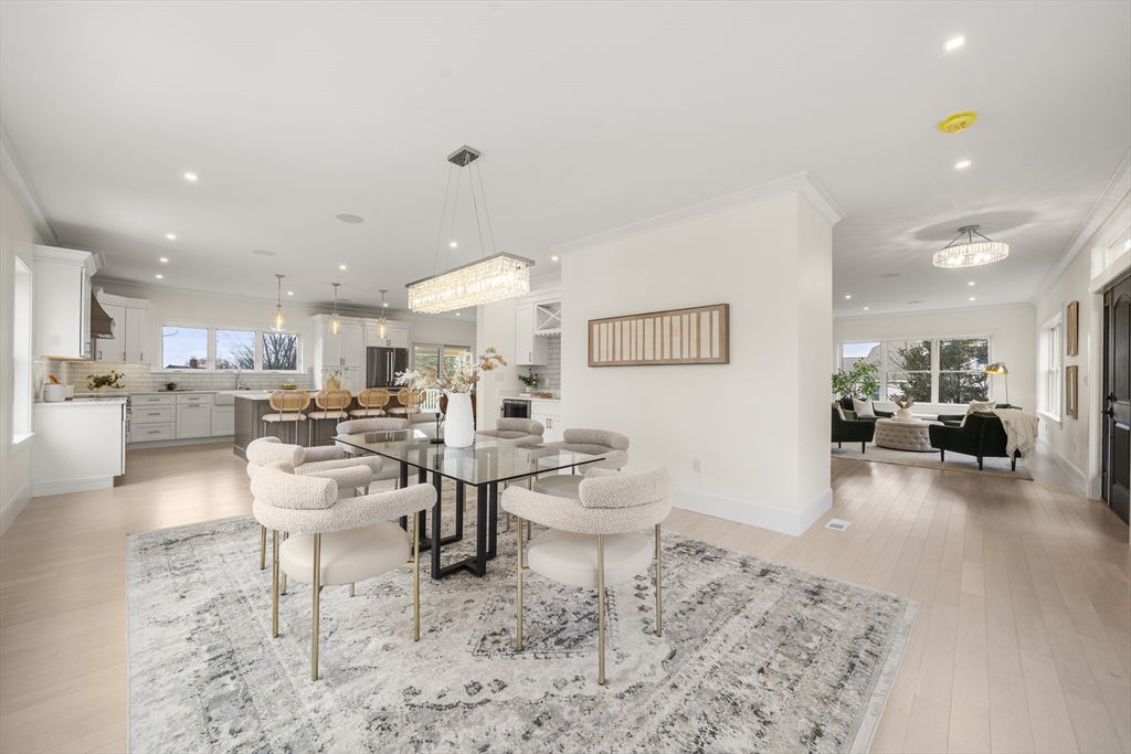 24 Mt Zion Road Melrose, MA 02176 - Photo 8 of 40