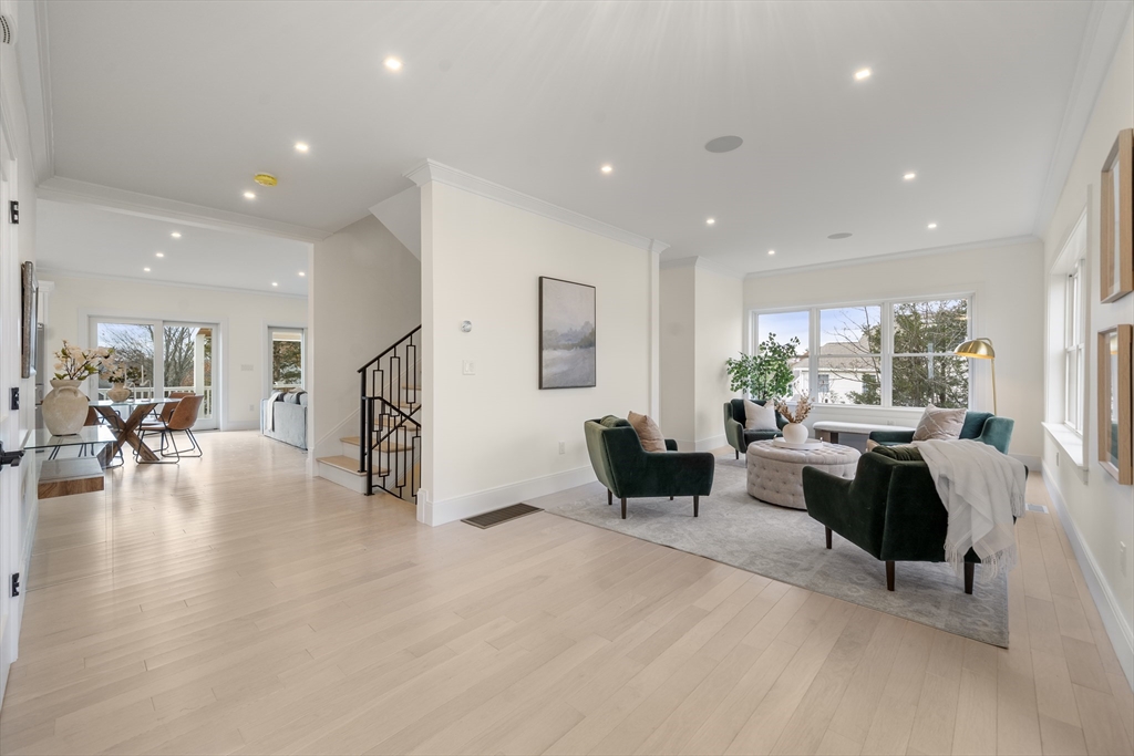 24 Mt Zion Road Melrose, MA 02176 - Photo 9 of 40