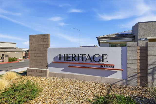 $385,000 | 364 Whitney Crest Street, Henderson, NV 89015